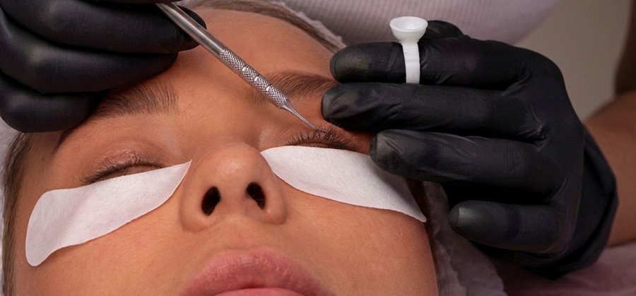 Wimpern Behandlung bei MA Beauty in Wettingen für einen betonten Blick und gepflegte, schön definierte Wimpern